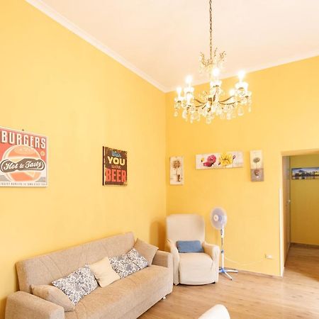 Duomo 77 - In The Heart Of The Historical Center By Elite Villas Naples Exterior photo