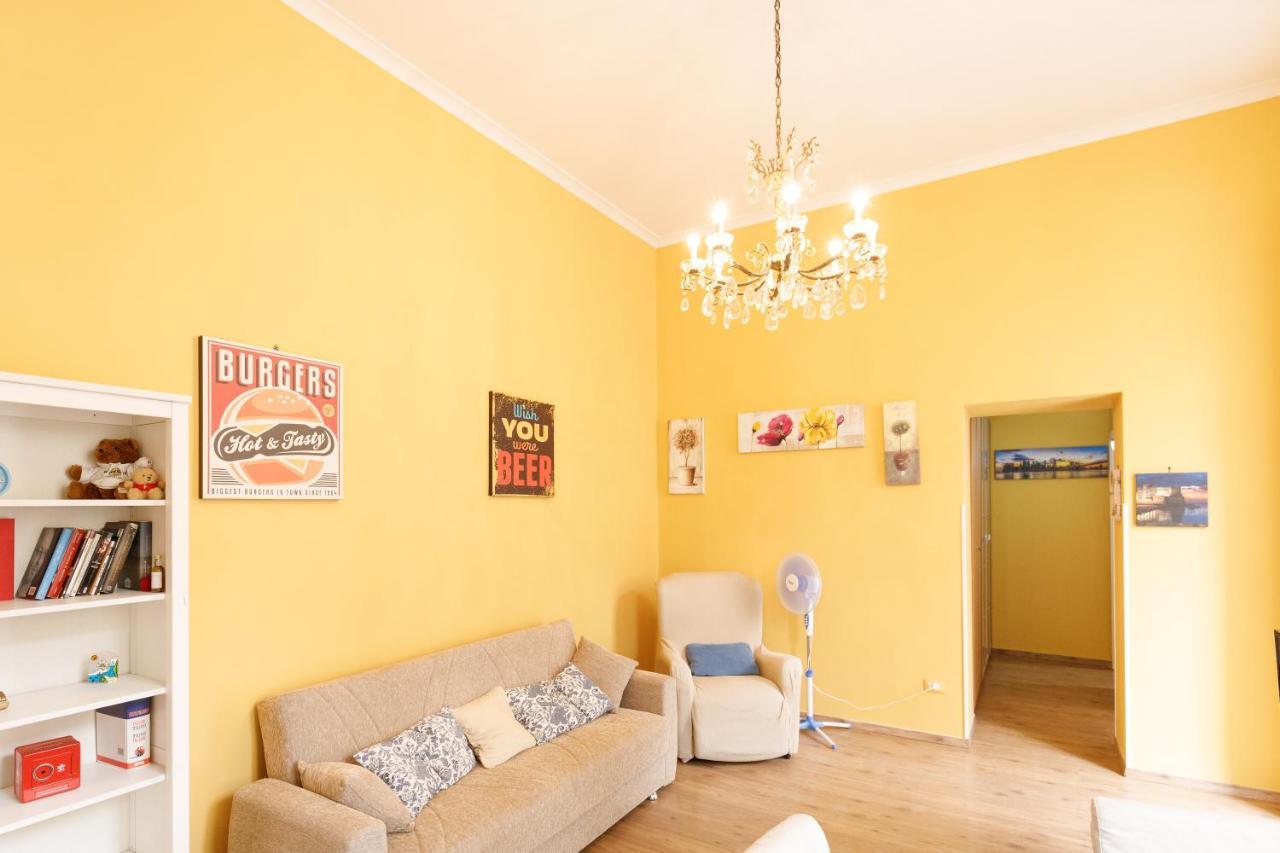 Duomo 77 - In The Heart Of The Historical Center By Elite Villas Naples Exterior photo
