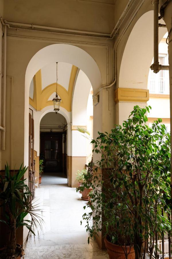 Duomo 77 - In The Heart Of The Historical Center By Elite Villas Naples Exterior photo