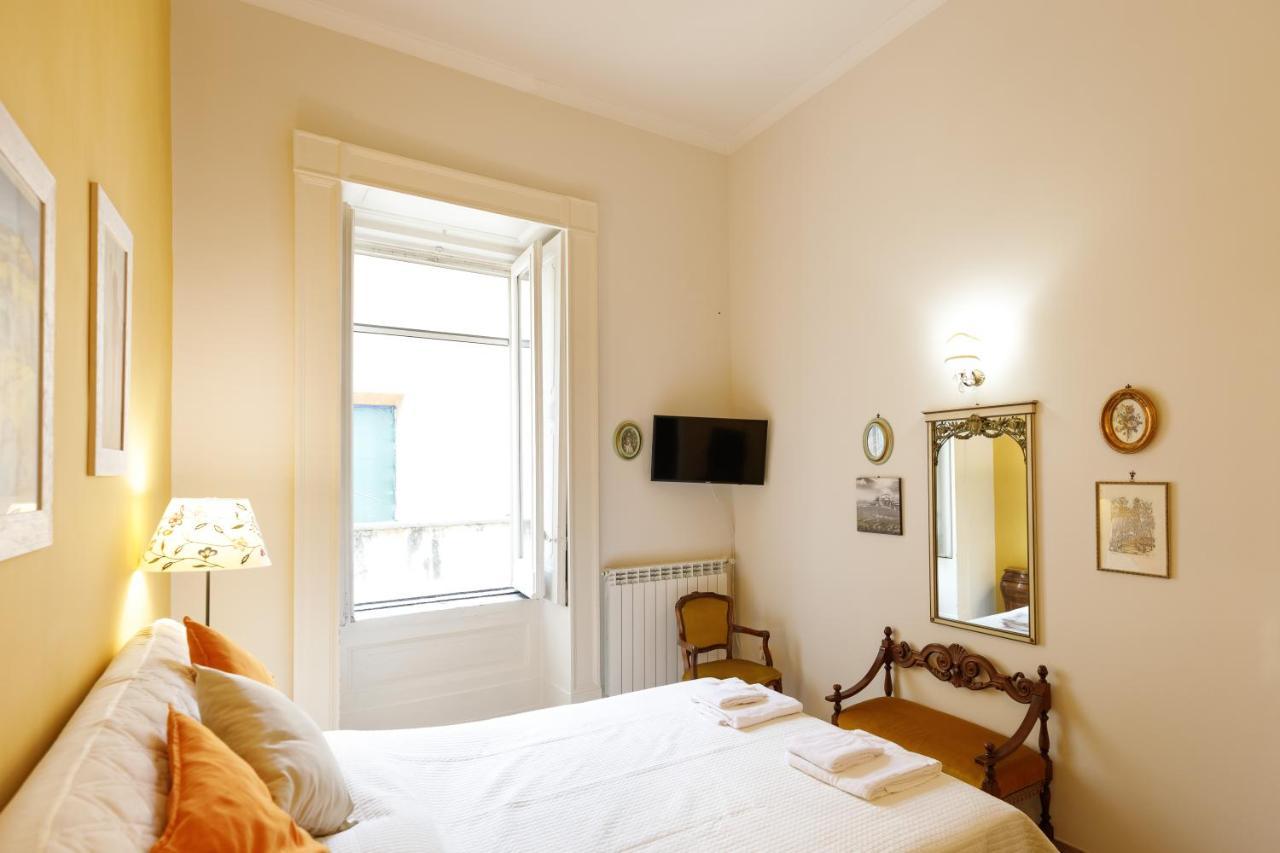 Duomo 77 - In The Heart Of The Historical Center By Elite Villas Naples Exterior photo
